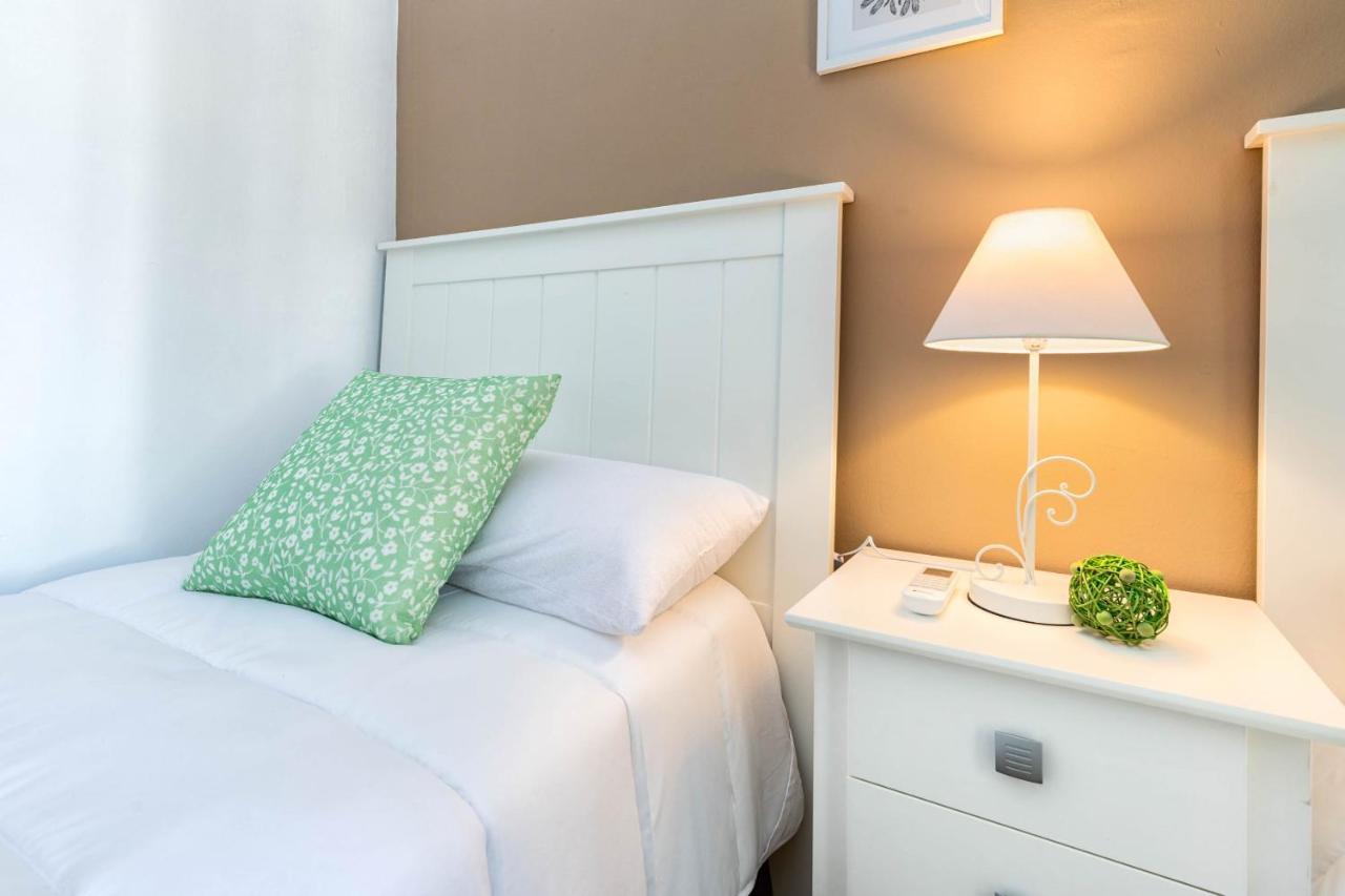 Hébergement de vacances Wintowinrentals Townhouse, Pool & Beach